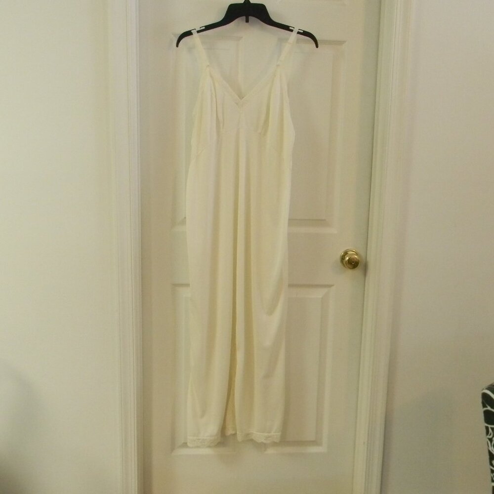 Vintage Gaymode JCPenney Long Slip with Lace Trim in size 38/16